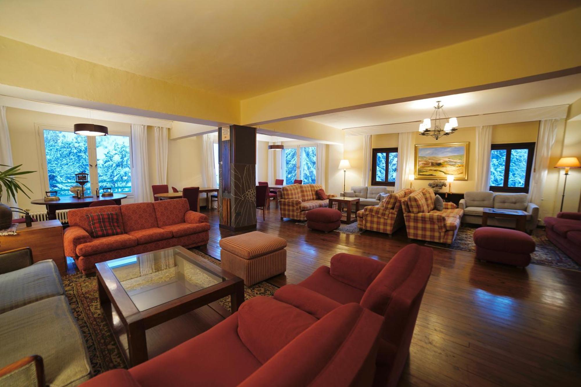 Snoe Hotel Candanchú エクステリア 写真