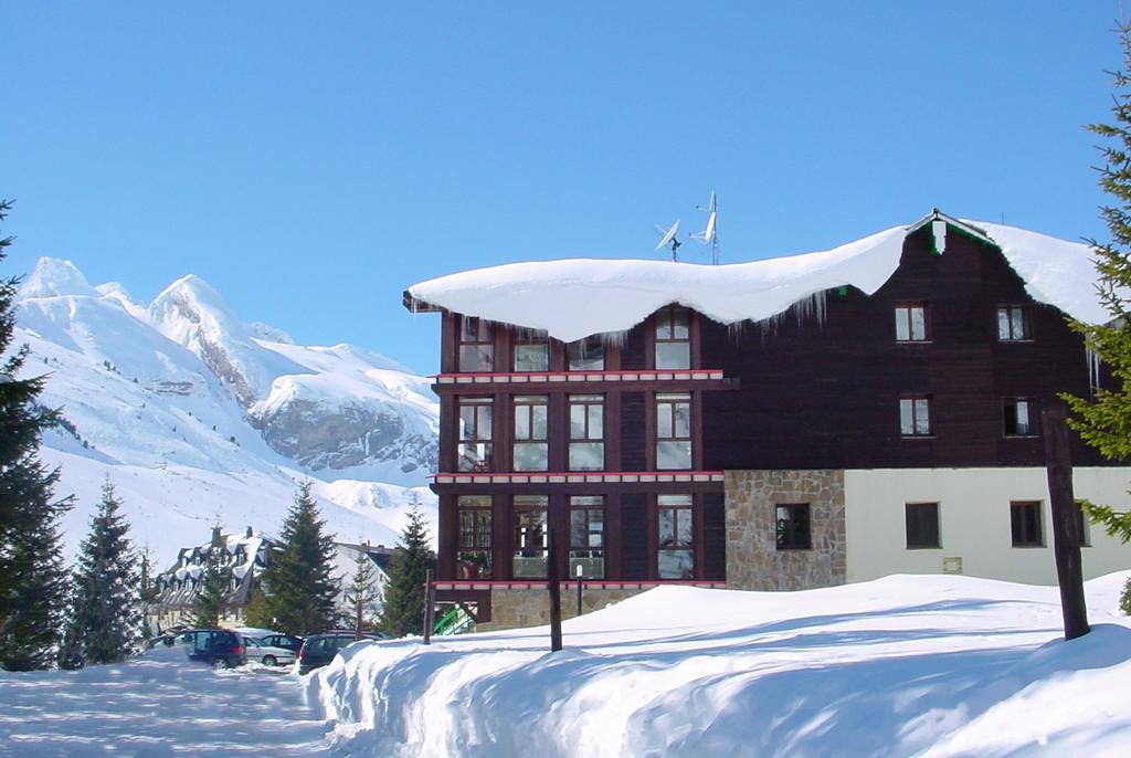 Snoe Hotel Candanchú エクステリア 写真